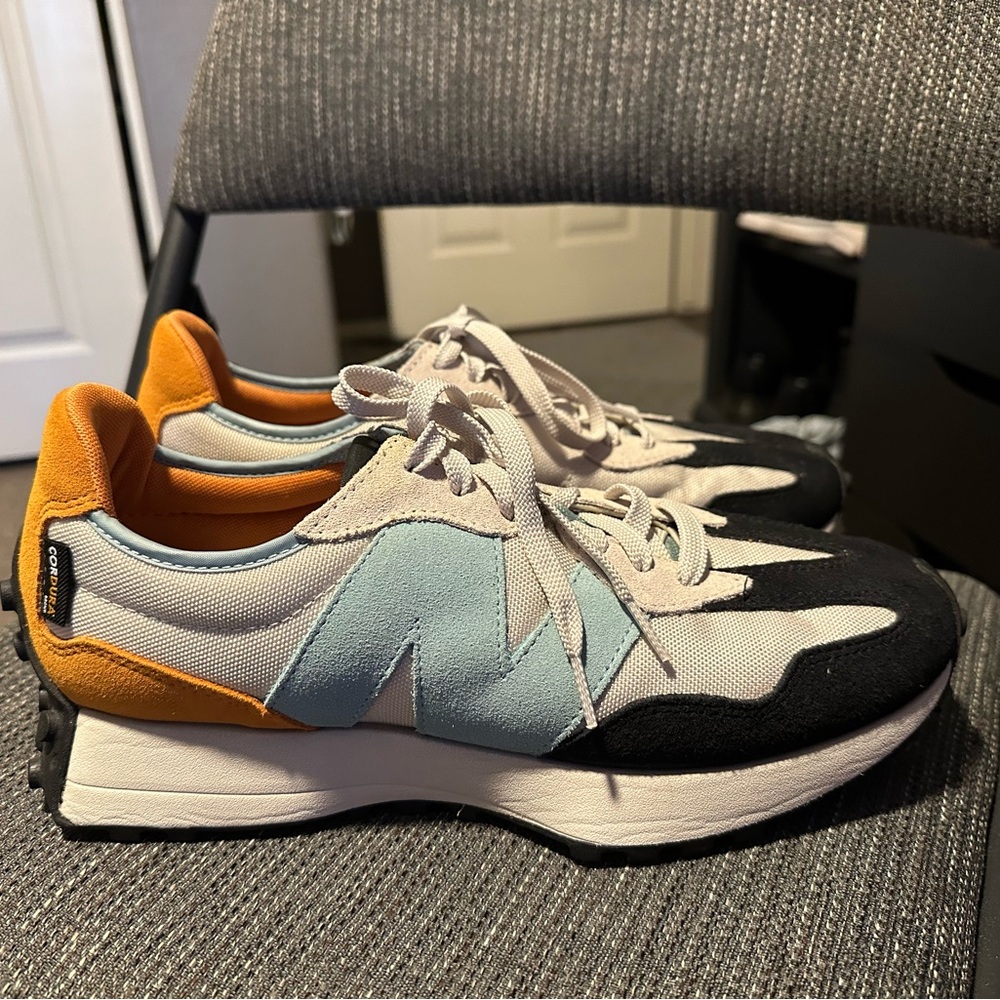 Men’s New Balance 327 Sneakers